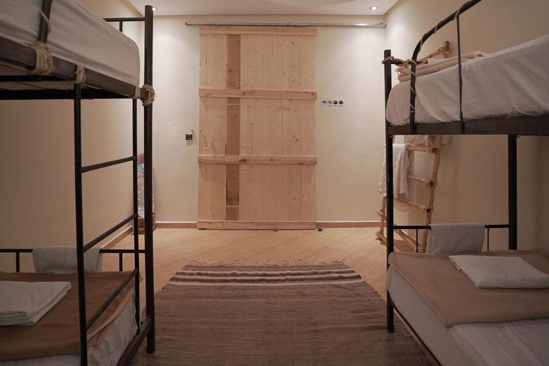Desart Hostel Tamraght Exteriör bild